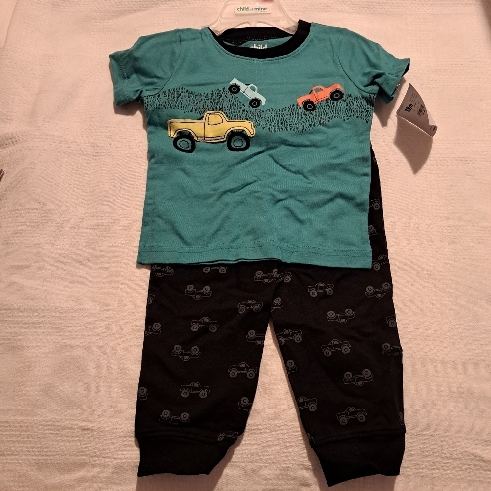 Child of Mine by Carter's tshirt & pants set, 12 or 18 months, New